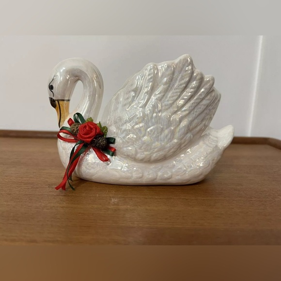 Vintage Swan Planter Dish Enesco 1987 Hand Painted Christmas Ribbon Lusterware - Picture 3 of 12